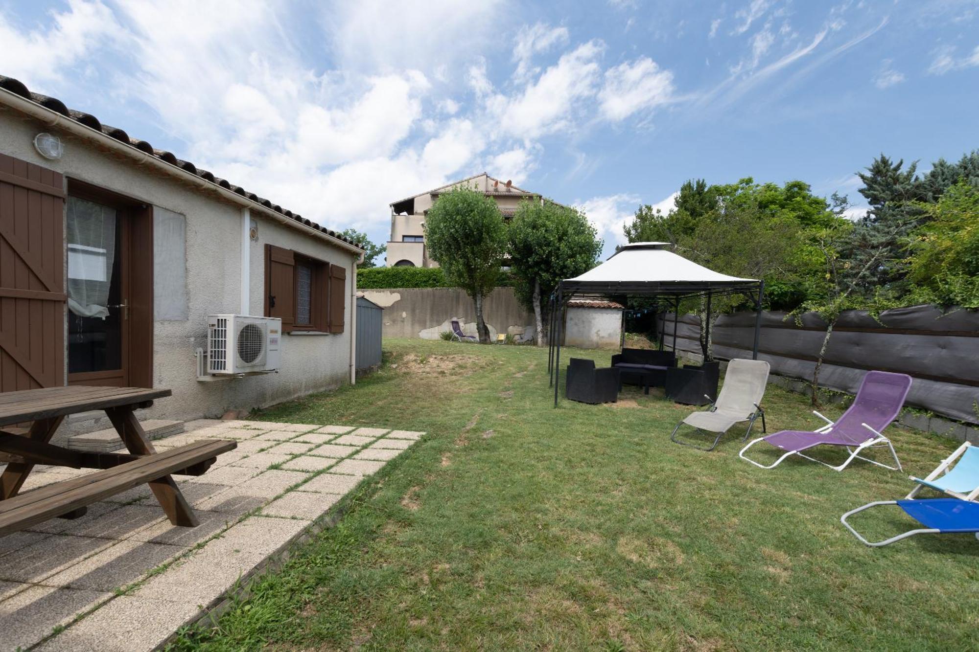 Ombre D'Ete Villa Ruoms Exterior photo